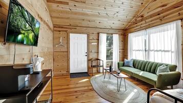 Cabin, 1 King Bed, Hot Tub (3107 Keese Rd #2) | Living area