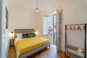 Exclusive-Apartment | 3 Schlafzimmer, Bügeleisen/Bügelbrett, kostenloses WLAN, Bettwäsche
