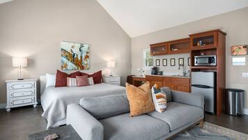 Cottage, 1 King Bed, Patio, Mountain View | Living area | TV, fireplace