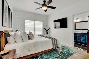 Casa, varias camas, hidromasaje (510 Mueller St #13) | 4 habitaciones, decoración personalizada y muebles diferentes