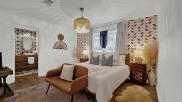 Ferienhaus, Mehrere Betten, Whirlpool (807 Poplar Pl - Mod) | 3 Schlafzimmer, individuell dekoriert, individuell eingerichtet