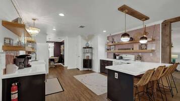House, Multiple Beds, Hot Tub (807 Poplar Pl - Mod) | Private kitchen | Coffee/tea maker