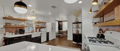 House, Multiple Beds, Hot Tub (807 Poplar Pl - Mod) | Private kitchen | Coffee/tea maker