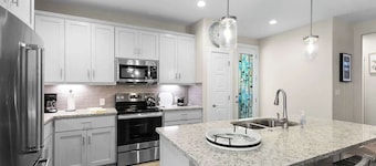 Pristine 3-bedroom Home Near Canyon Lake!