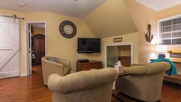 Cabin, Multiple Beds, Patio (103 Red Bird) | Living area