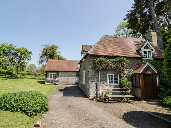 Rock Cottage - Malvern Hills