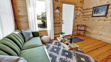 Cabin, 1 King Bed, Hot Tub (3107 Keese Rd #3) | Living area