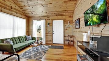 Cabin, 1 King Bed, Hot Tub (3107 Keese Rd #3) | Living area