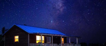 Rocky Ridge Cedar Cabin With Hot Tub & Amazing Views