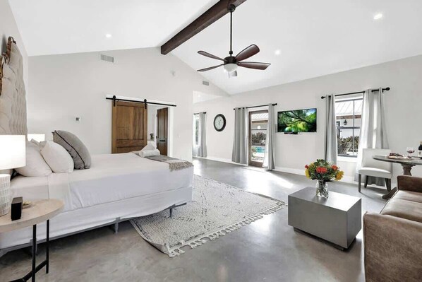 Cottage, 1 King Bed, Pool Access, City View (205 E Schubert - Cot) | 1 bedroom, individually decorated, individually furnished, bed sheets - Schubert Inn Cottage - Pool - Walk to Main St (Fredericksburg)