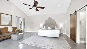 Cottage, 1 King Bed, Pool Access, City View (205 E Schubert - Cot) | 1 bedroom, individually decorated, individually furnished, free WiFi