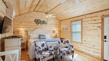 Cabin, 1 King Bed, Kitchen | 1 bedroom, individually decorated, individually furnished, bed sheets