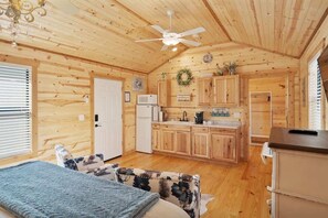 1 bedroom, individually decorated, individually furnished, free WiFi
