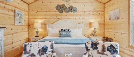 Cabin, 1 King Bed, Kitchen | 1 bedroom, individually decorated, individually furnished, bed sheets