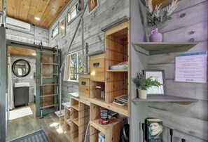 บ้านพัก, หลายเตียง, อ่างน้ำร้อน (430 GH Tr Willie) | ภายใน