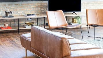 Fernseher, Stereoanlage, Arbeitsbereiche