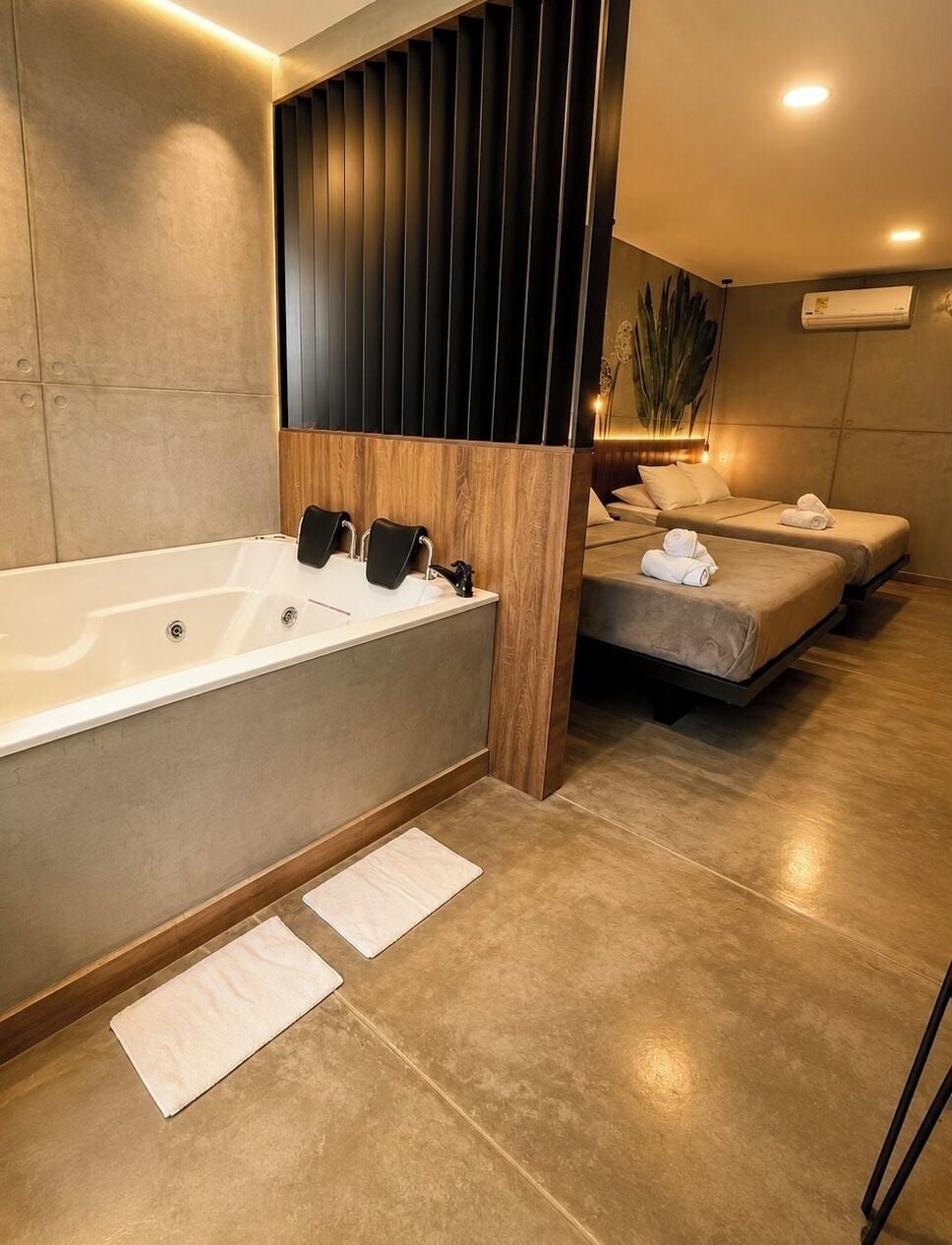Ropa de cama de alta calidad, colchones con pillow-top y minibar 