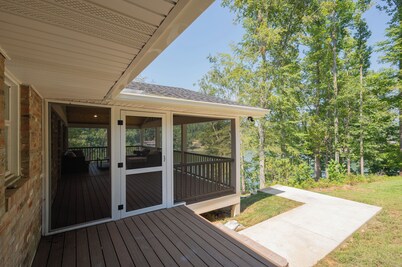 Gorgeous Kingsport Lakehouse With Huge Two-Story Screened In Porch!  