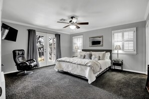 4 habitaciones, decoración personalizada y muebles diferentes 