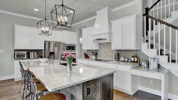 House, Multiple Beds, Patio (457 Granite Loop) | Private kitchen | Coffee/tea maker