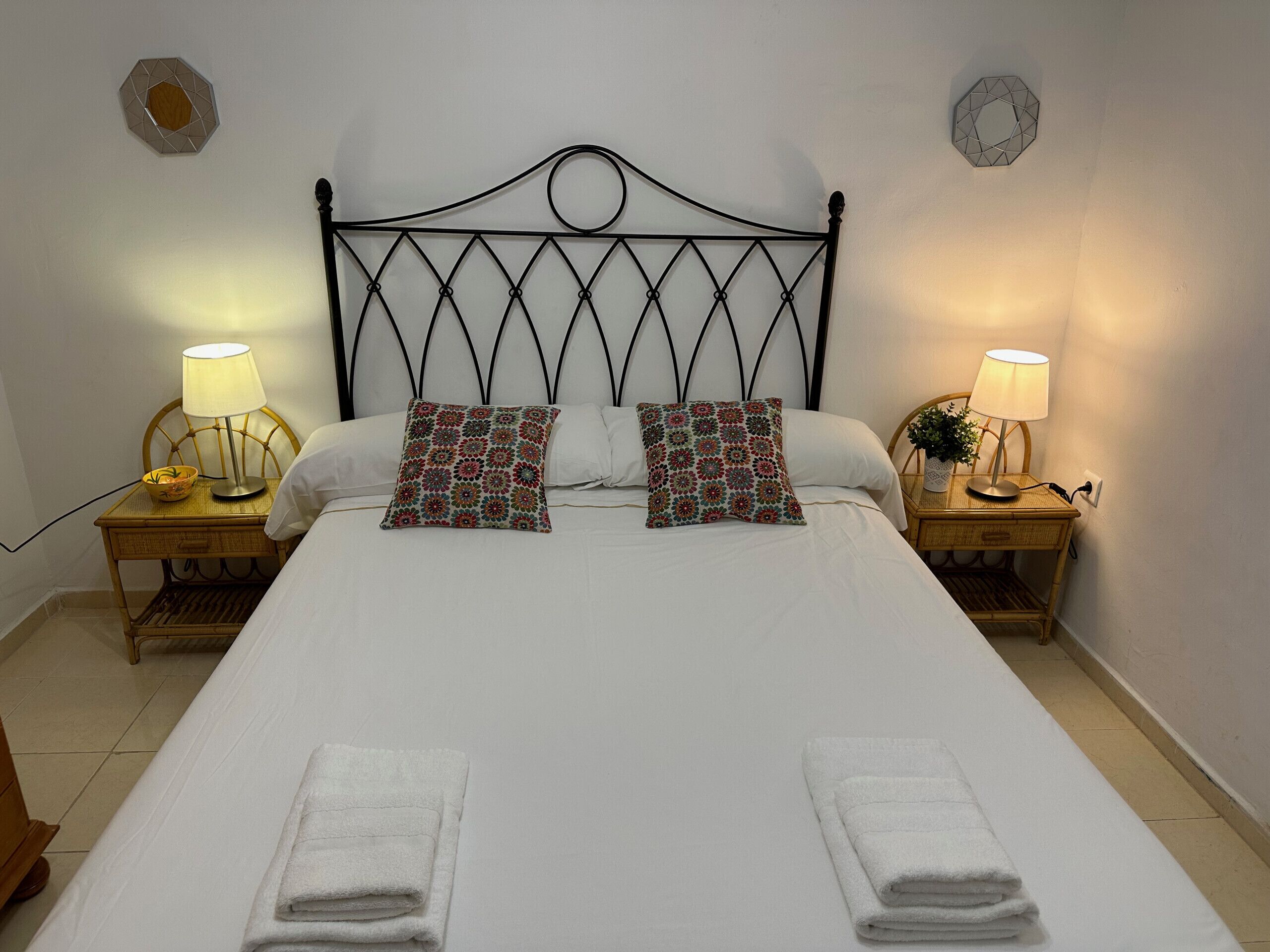 4 slaapkamers, een kluis op de kamer, een strijkplank/strijkijzer