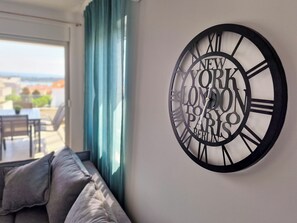 Living area - Two-bedroom family rooms Villa Poseidon 2 with swimming pool and private balcony (Novalja)