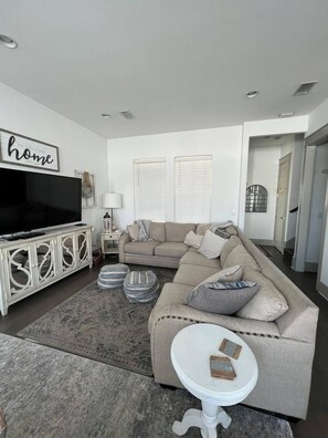 Smart TV, DVD player