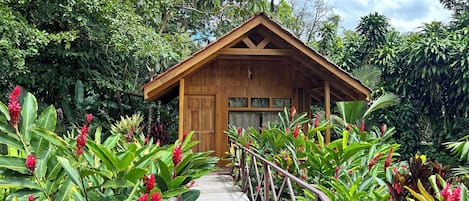 1 slaapkamer, individueel gemeubileerd, gratis babybedden, gratis wifi