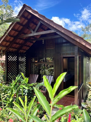 Ameublement personnalisé, lits bébé (gratuits), Wi-Fi gratuit