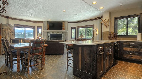 Interior - Remodeled Village at Breck 3BR Condo (Breckenridge)