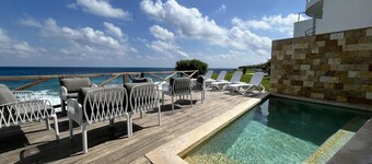 Ocean Front 6 BR See Dolphins + Sunrise From Bed