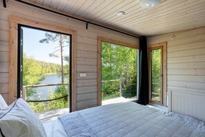 3 habitaciones, cuna de viaje, wifi gratis y ropa de cama