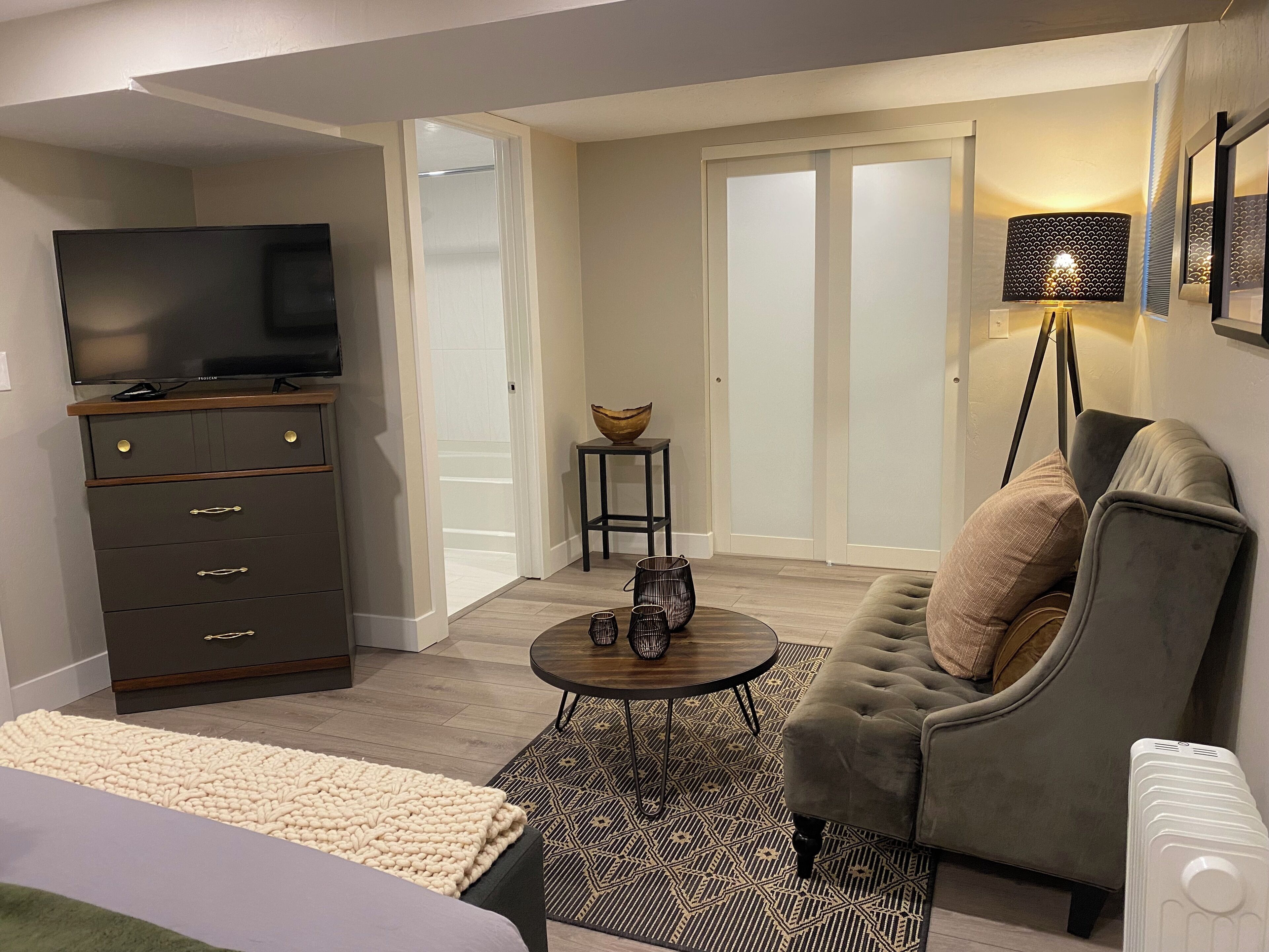 Newly Remodeled Home 2 Minutes from Big & Little Cottonwood Canyons