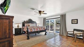 3 bedrooms, individually decorated, individually furnished, bed sheets