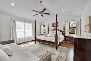 บ้านพัก, หลายเตียง, ใช้สระว่ายน้ำได้ (603 W Travis St) | 3 ห้องนอน, ห้องพักตกแต่งอย่างมีเอกลักษณ์, ตกแต่งพิเศษโดยเฉพาะ