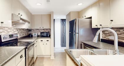 The Mountains are Calling, Unit 105 | Townhome in The Blue Mountains