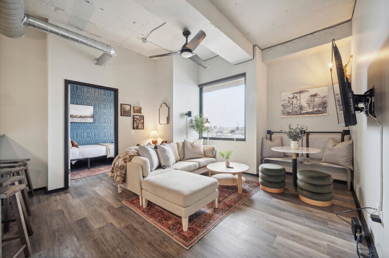 Televisie en een tafeltennistafel