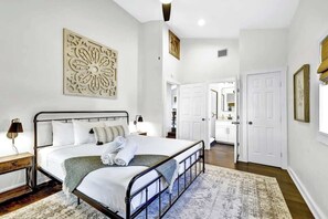 2 bedrooms, individually decorated, individually furnished, bed sheets