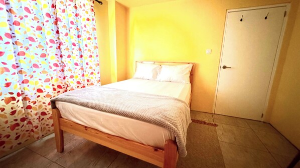 2 bedrooms, iron/ironing board, free WiFi, bed sheets