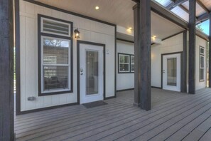 Terrace/patio - Resort at Fredericksburg Unit 27 (Fredericksburg)