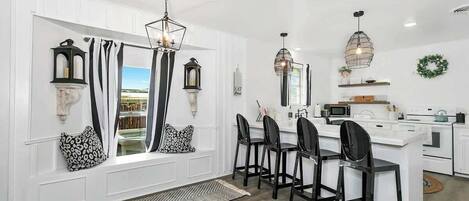 Ferienhaus, Mehrere Betten, Whirlpool, Stadtblick (111 Cristol) | Eigene Küche | Wasserkocher mit Kaffee-/Teezubehör, Wasserkocher