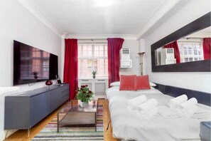 1 bedroom, iron/ironing board, free WiFi, bed sheets