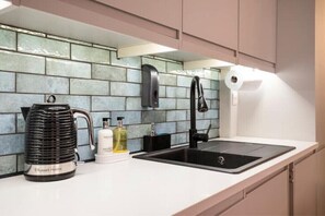 Fridge, microwave, oven, dishwasher