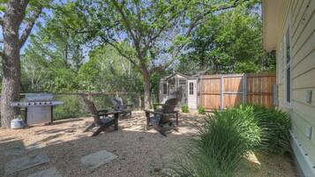 Cottage, 1 King Bed, Patio, City View (215 Mistletoe- B) | View from room