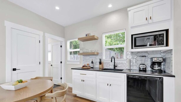 Cottage, 1 King Bed, Hot Tub, City View (215 Mistletoe- C) | Private kitchen - The Grove-c With Hot Tub - Walk to Main Street (Fredericksburg)