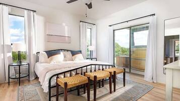 7 bedrooms, individually decorated, individually furnished, bed sheets