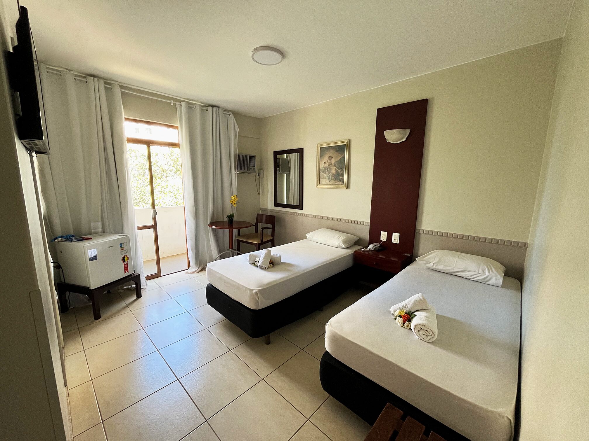 Superior Twin Room | Minibar, desk, laptop workspace, blackout drapes