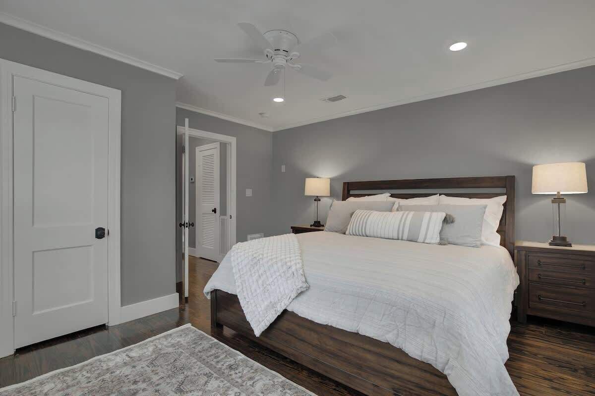 House, Multiple Beds, Pool Access (264 S College St) | 3 bedrooms, individually decorated, individually furnished, bed sheets