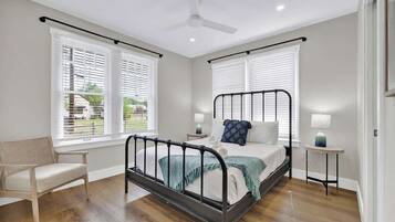 House, Multiple Beds, Patio, City View (215 Mistletoe- A) | 3 bedrooms, individually decorated, individually furnished, bed sheets