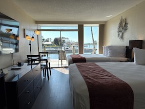 1 Schlafzimmer, Schreibtisch, Bügeleisen/Bügelbrett, Reisekinderbett